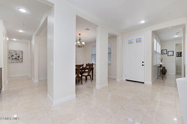 1575 Silver Shadow Drive, Newbury Park, CA 91320