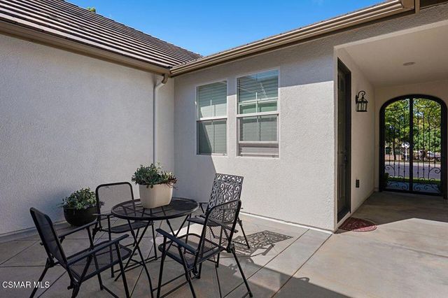 1575 Silver Shadow Drive, Newbury Park, CA 91320