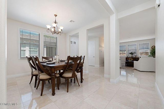 1575 Silver Shadow Drive, Newbury Park, CA 91320