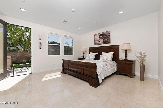 1575 Silver Shadow Drive, Newbury Park, CA 91320