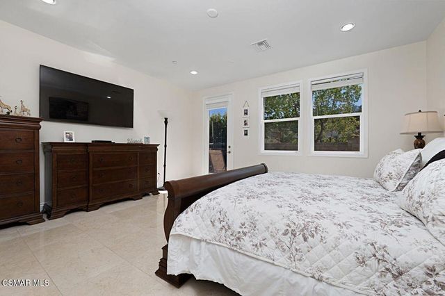 1575 Silver Shadow Drive, Newbury Park, CA 91320