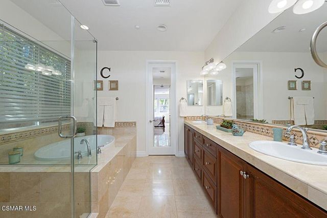 1575 Silver Shadow Drive, Newbury Park, CA 91320