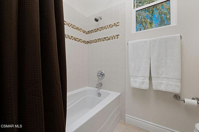 1575 Silver Shadow Drive, Newbury Park, CA 91320