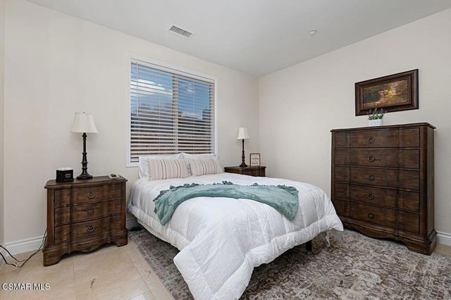 1575 Silver Shadow Drive, Newbury Park, CA 91320