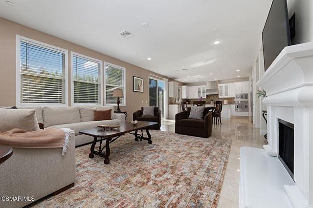 1575 Silver Shadow Drive, Newbury Park, CA 91320
