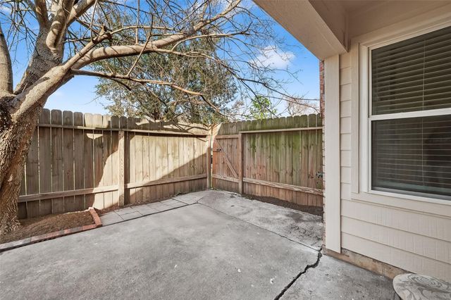 6515 Morrisglen Court, Houston, TX 77084