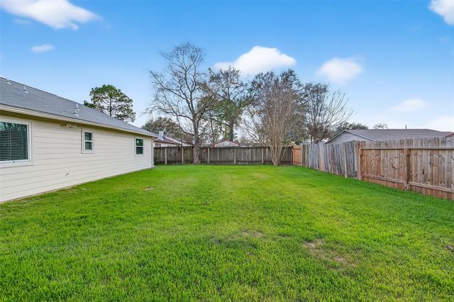 6515 Morrisglen Court, Houston, TX 77084