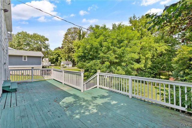 105 Bradford Parkway, Syracuse, NY 13224