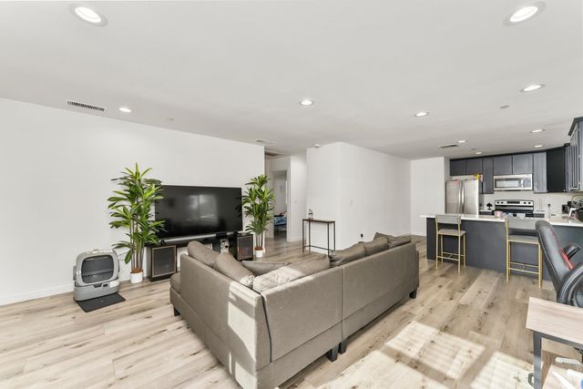 3632 Marshall Ave, Carmichael, CA 95608