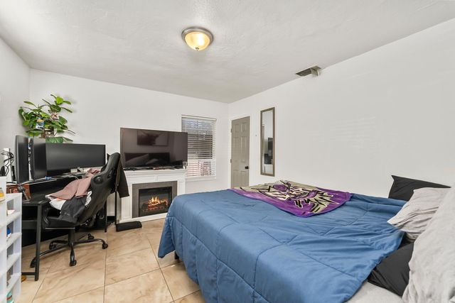 3632 Marshall Ave, Carmichael, CA 95608