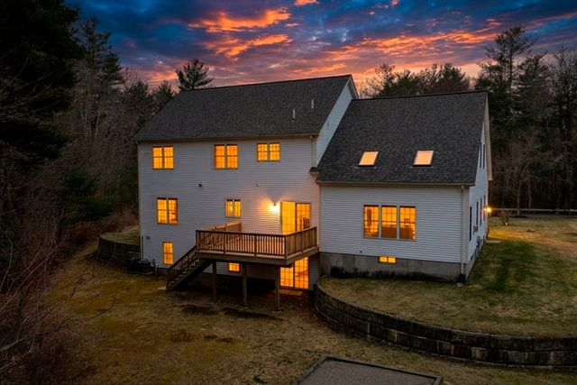 265 Finch Rd, Raynham, MA 02767