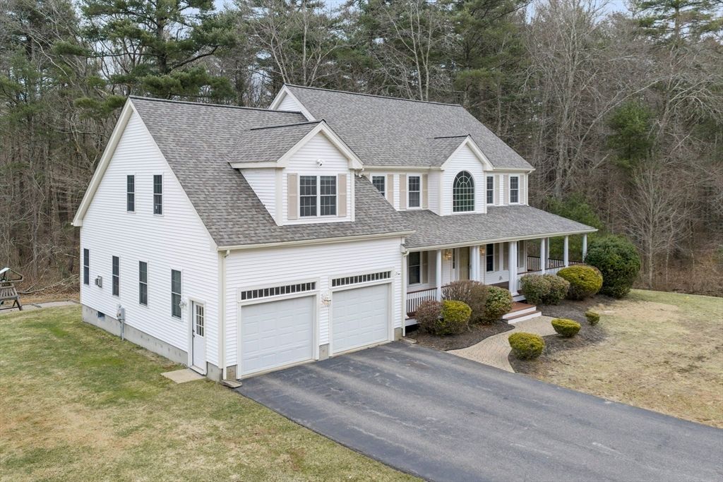 265 Finch Rd, Raynham, MA 02767