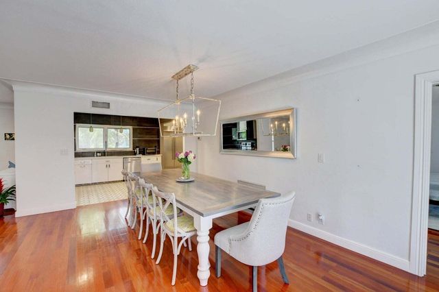 2700 Spanish River Road, Boca Raton, FL 33432