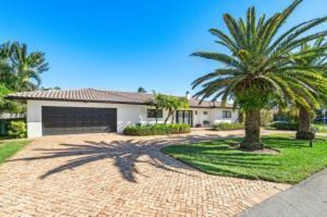 2700 Spanish River Road, Boca Raton, FL 33432