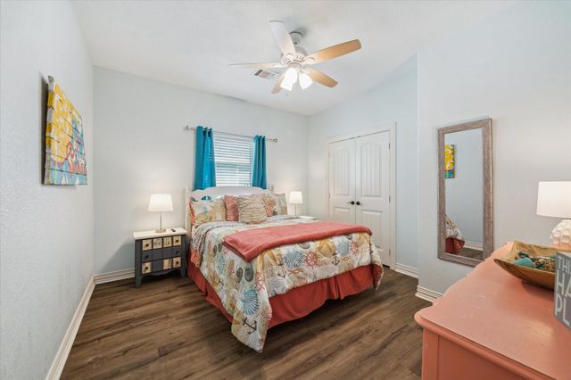 923 Tidelands Drive, Crystal Beach, TX 77650