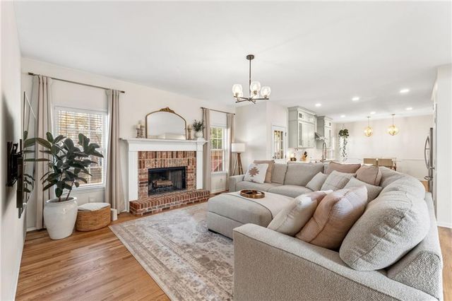 2792 Achillea SW Way, Marietta, GA 30064