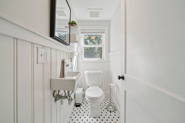 338 Green St, Weymouth, MA 02191