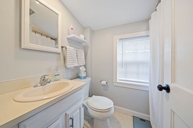 338 Green St, Weymouth, MA 02191