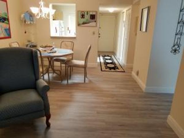 6795 Huntington Lane 405, Delray Beach, FL 33446