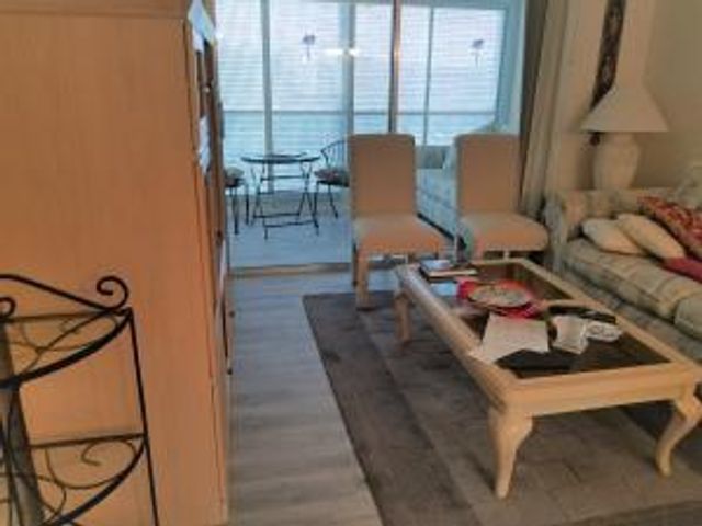 6795 Huntington Lane 405, Delray Beach, FL 33446
