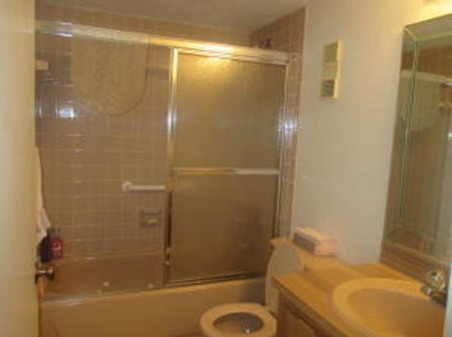 6795 Huntington Lane 405, Delray Beach, FL 33446