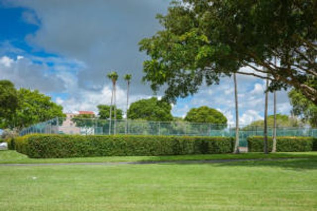 6795 Huntington Lane 405, Delray Beach, FL 33446