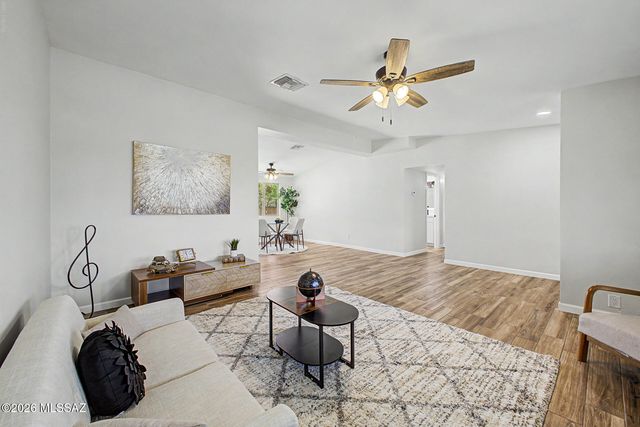 5090 N Calle Tobosa, Tucson, AZ 85749