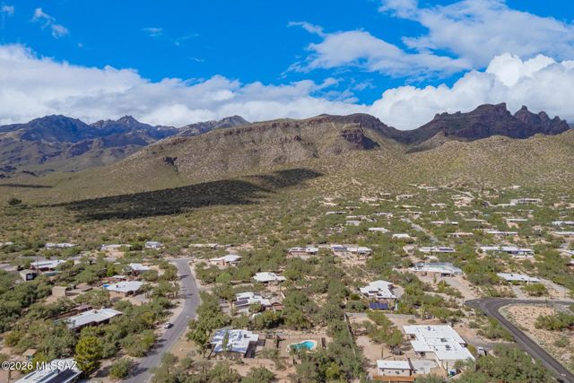 5090 N Calle Tobosa, Tucson, AZ 85749