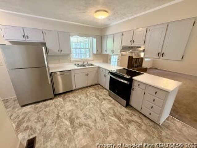 1525 Trevino Drive, Fayetteville, NC 28303