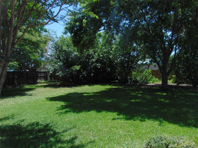 2503 Vanderbilt Court, Rowlett, TX 75088
