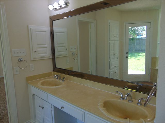 2503 Vanderbilt Court, Rowlett, TX 75088