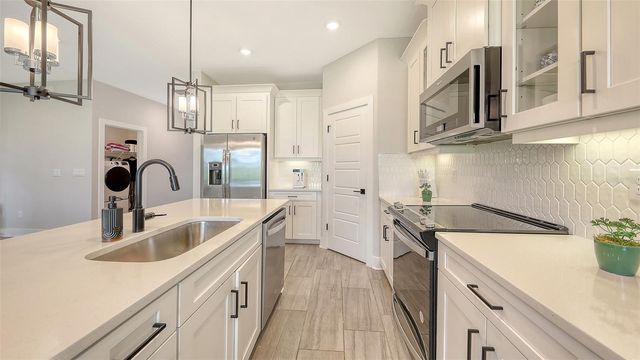 491 DAYLILY BOULEVARD, Nokomis, FL 34275
