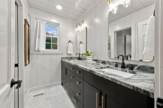 701 Shenandoah Dr, Brentwood, TN 37027