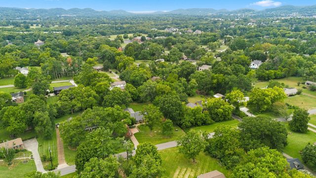 701 Shenandoah Dr, Brentwood, TN 37027