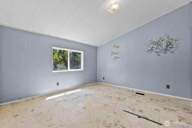 1491 E Spencer Lake Road, Shelton, WA 98584