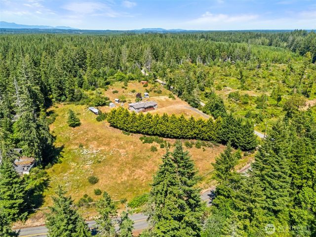 1491 E Spencer Lake Road, Shelton, WA 98584