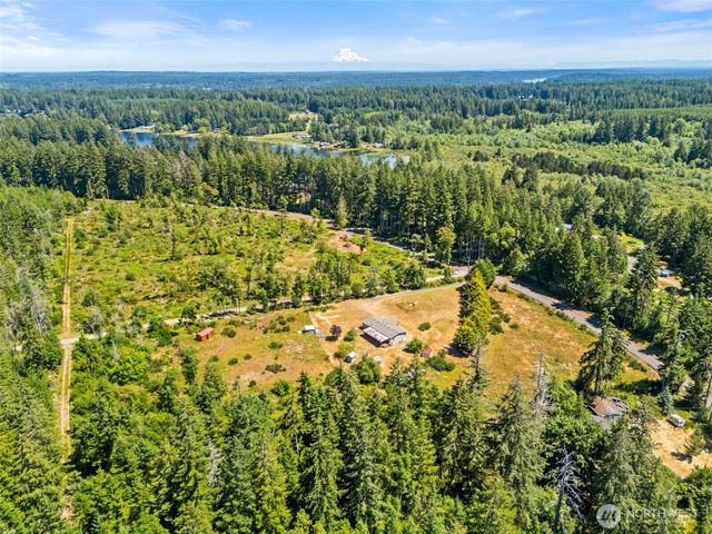 1491 E Spencer Lake Road, Shelton, WA 98584