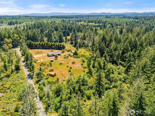 1491 E Spencer Lake Road, Shelton, WA 98584