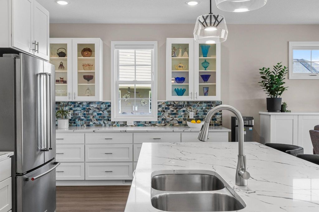 17960 Granite Court, Lakeville, MN 55044 — photo 5