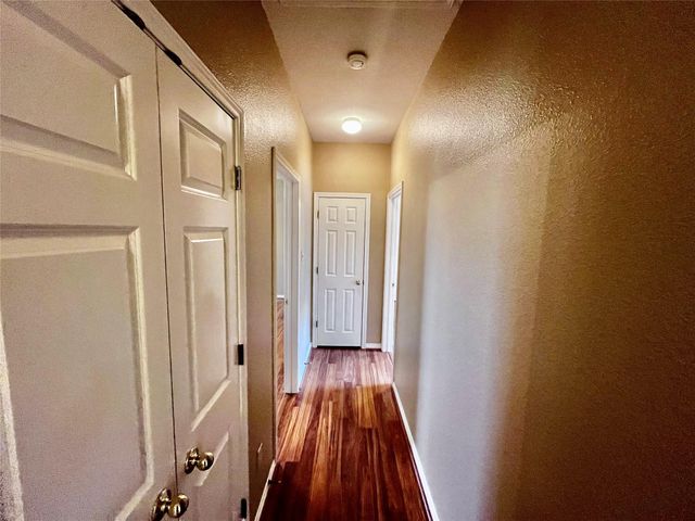 121 Autumn LN, Dripping Springs, TX 78620