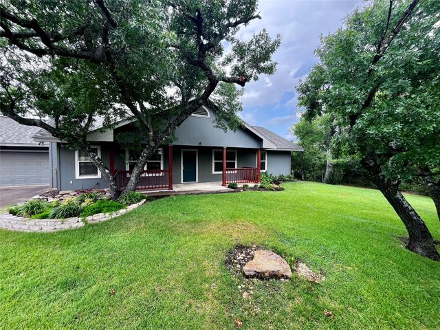121 Autumn LN, Dripping Springs, TX 78620