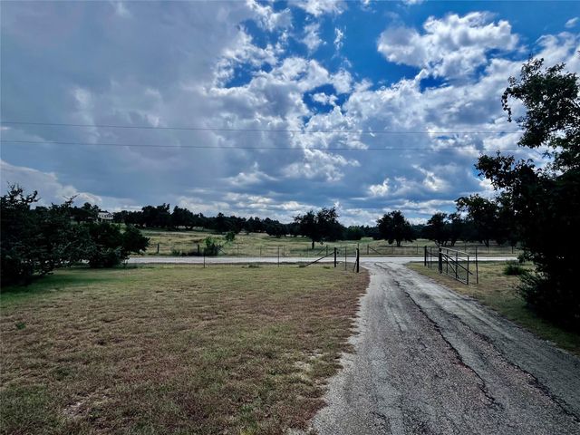 121 Autumn LN, Dripping Springs, TX 78620