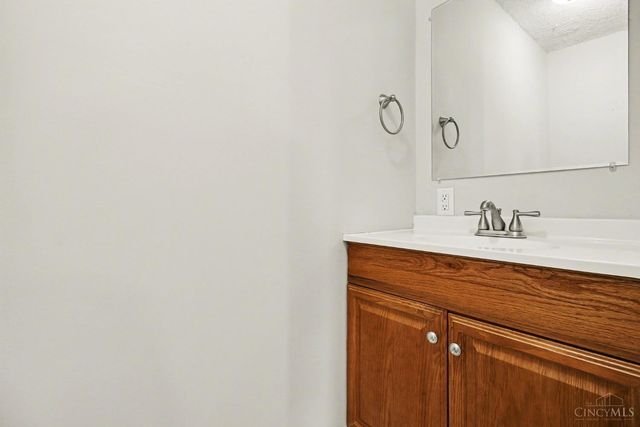 1244 Kent Drive, Miami Twp, OH 45150