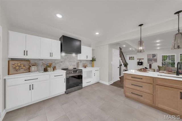 6815 Wise Avenue, St Louis, MO 63139