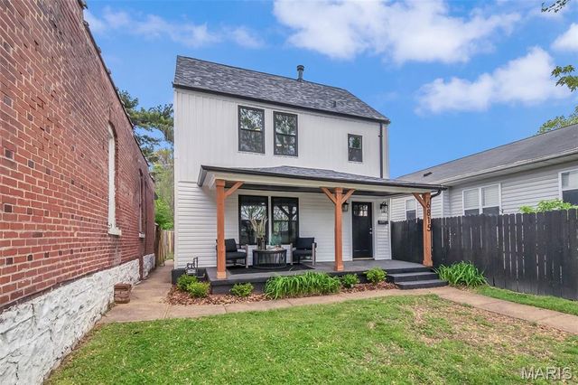 6815 Wise Avenue, St Louis, MO 63139