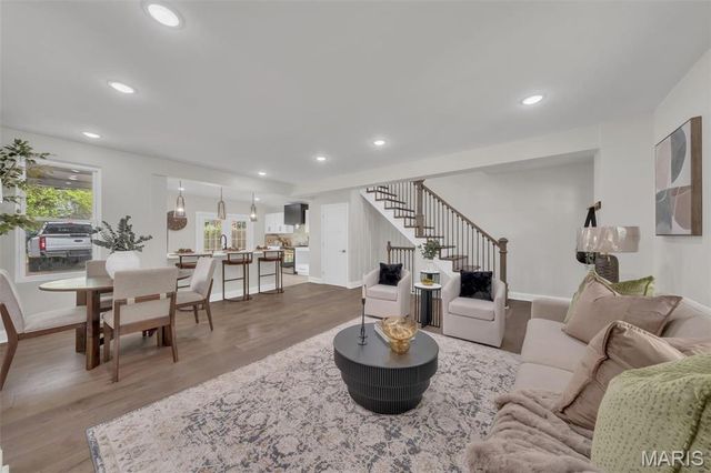 6815 Wise Avenue, St Louis, MO 63139