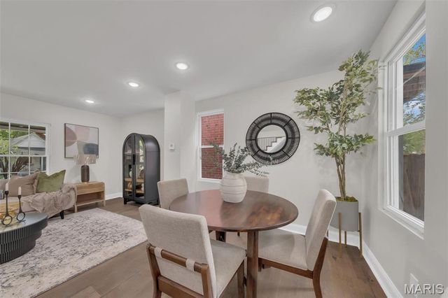 6815 Wise Avenue, St Louis, MO 63139