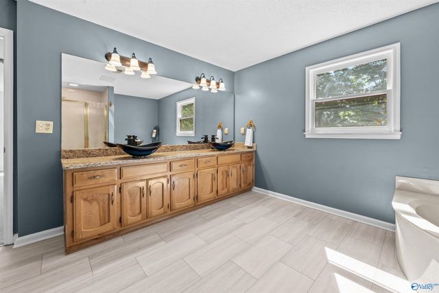 15024 Collier Drive, Huntsville, AL 35803