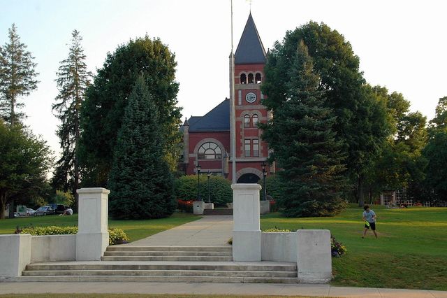 31 Faculty Road, Durham, NH 03824