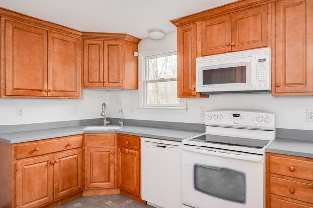 31 Faculty Road, Durham, NH 03824